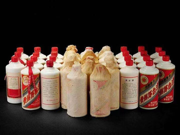 虎门镇老酒回收上门哪里回收(附近上门回收茅台酒）?